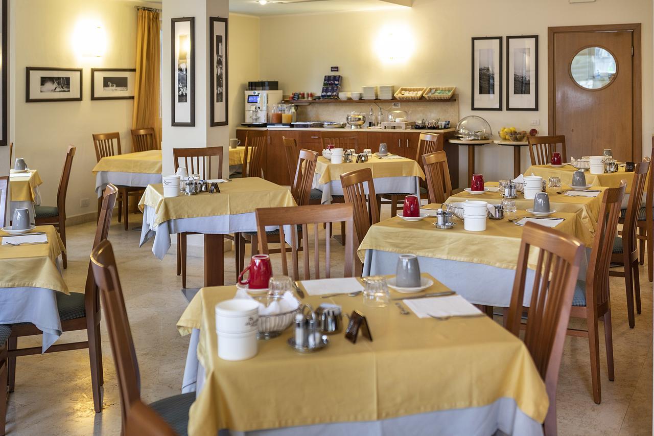 Hotel Garni Orchidea Malcesine Exterior foto