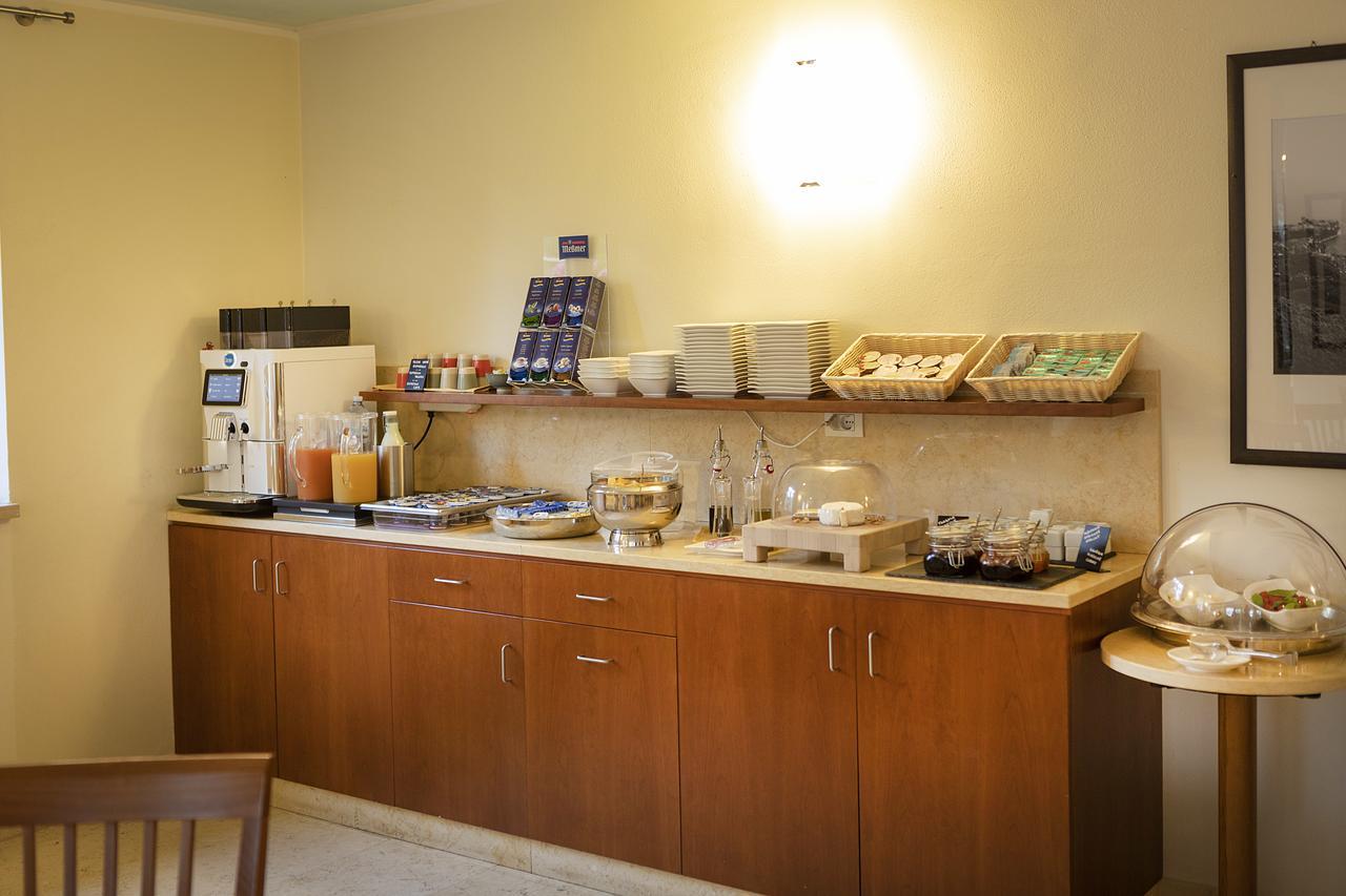 Hotel Garni Orchidea Malcesine Exterior foto